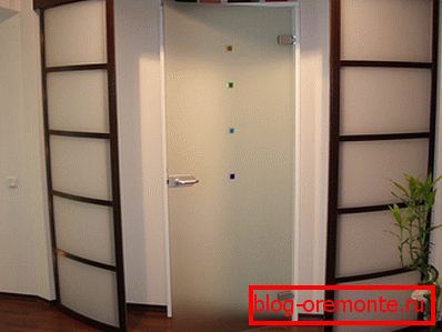 Puerta corredera radial