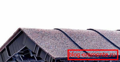 Aireador Ridge en un techo blando