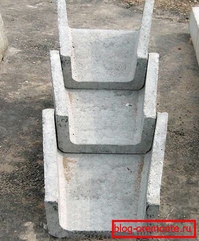 La armadura de la bandeja telescópica está protegida del contacto con el agua por una capa de hormigón. La armadura de la bandeja telescópica está protegida del contacto con el agua por una capa de hormigón.
