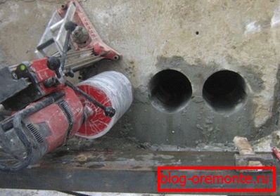 El hormigón con fibra de vidrio se perfora mucho más fácil. El hormigón con fibra de vidrio se perfora mucho más fácil.