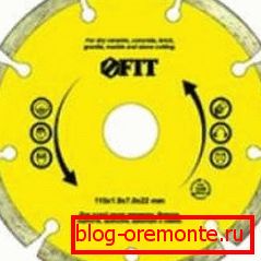 Coloque el disco en la dirección de la flecha. Coloque el disco en la dirección de la flecha.