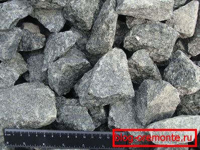 Se permite piedra de grano grueso. Se permite piedra de grano grueso.