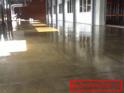 Imprimación epoxi para locales industriales. Imprimación epoxi para locales industriales.