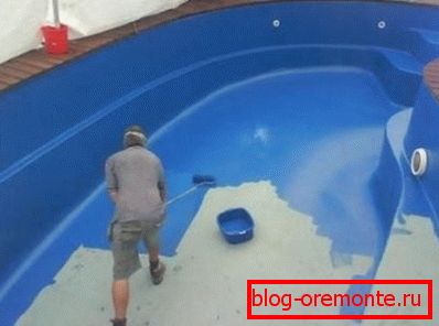 La formación de la capa de goma en la piscina. La formación de la capa de goma en la piscina.