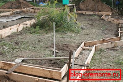 Foto - Los cimientos de la casa. Foto - Los cimientos de la casa.