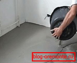 Foto de un piso de concreto en el garaje. Foto de un piso de concreto en el garaje.