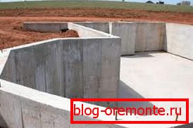 Base de la tira de fotos, que es suficiente para crear una base sólida para bloques de espuma Base de la tira de fotos, que es suficiente para crear una base sólida para bloques de espuma