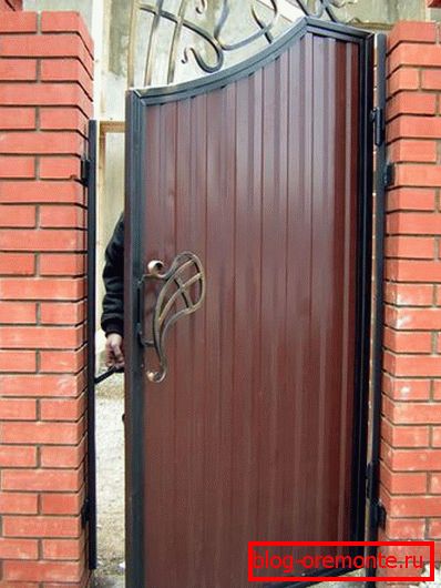 Decoración de mimbre puertas de puertas hechas a mano