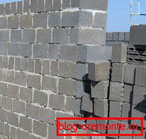 Albañilería de bloques corpulentos. Albañilería de bloques corpulentos.