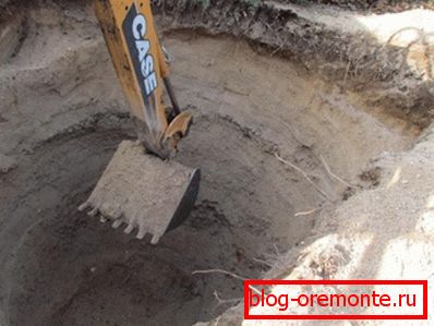 La excavación es mucho más fácil y más cómoda de excavar con una excavadora pequeña