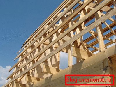 El techo de una casa que utiliza pilotes de tornillo como base no solo debe ser duradero sino también ligero El techo de una casa que utiliza pilotes de tornillo como base no solo debe ser duradero sino también ligero