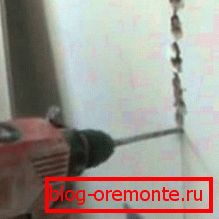 Foto amateur, el proceso de hacer bolígrafos utilizando un punzón convencional. Foto amateur, el proceso de hacer bolígrafos utilizando un punzón convencional.