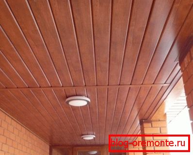 El material se utiliza para acabar el techo en interiores. El material se utiliza para acabar el techo en interiores.
