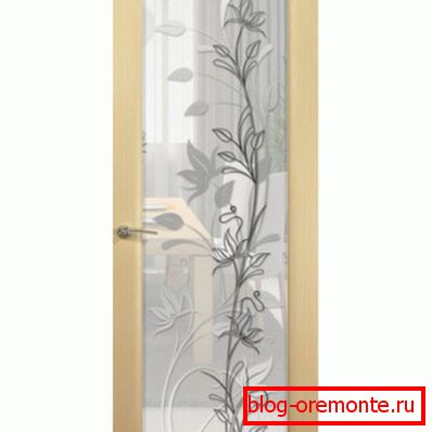 Puerta de interroom con vidrio. Puerta de interroom con vidrio.