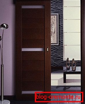 Puerta corredera para baño