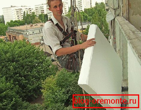 Instalación de láminas de aislamiento.