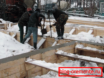 Los aditivos antihielo en el hormigón permiten trabajar en invierno. Los aditivos antihielo en el hormigón permiten trabajar en invierno.