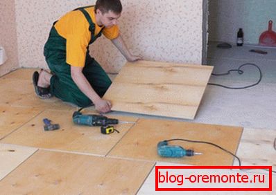 También puede nivelar el piso con contrachapado sin demora.