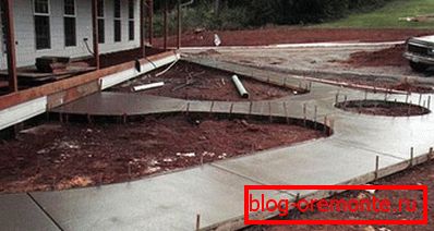 Las puntadas térmicas son visibles en la pista. Las puntadas térmicas son visibles en la pista.