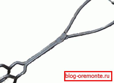 En la foto - pinzas para llevar durmientes. En la foto - pinzas para llevar durmientes.