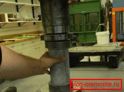 En la foto - prueba la resistencia del material. En la foto - prueba la resistencia del material.