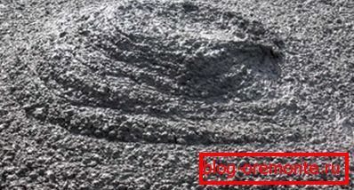 En la foto: hormigón de alta calidad: garantía de resistencia y durabilidad de su hogar. En la foto: hormigón de alta calidad: garantía de resistencia y durabilidad de su hogar.