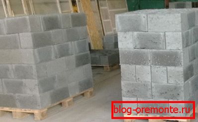 La producción crea condiciones óptimas para el secado de los bloques y un conjunto de características de resistencia máxima. La producción crea condiciones óptimas para el secado de los bloques y un conjunto de características de resistencia máxima.