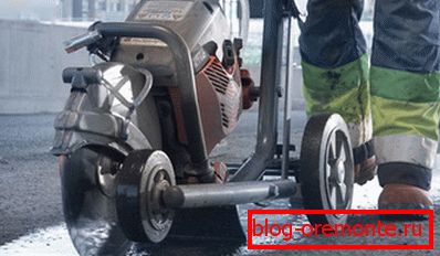 Corte de costuras алмазным диском Corte de costuras алмазным диском
