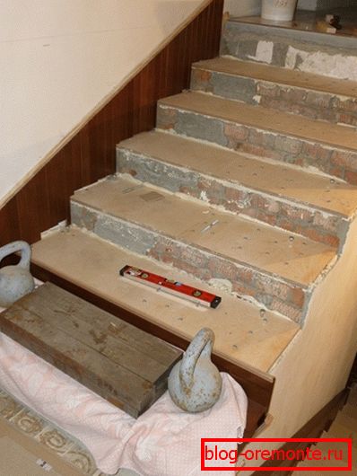 Revestimiento de escaleras de hormigón