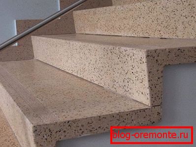 Escalera de piedra