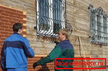 Fachada de revestimiento bajo el ladrillo Fachada de revestimiento bajo el ladrillo