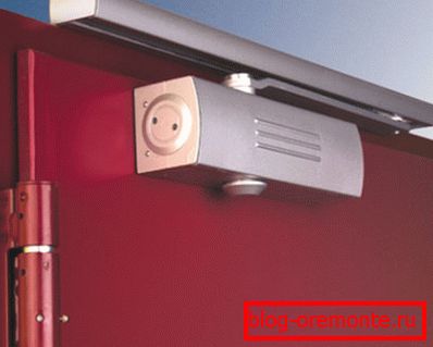 Cierra puertas ajustado Cierra puertas ajustado
