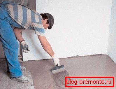 Antes de colocar el laminado en un piso de concreto, se requiere nivelar Antes de colocar el laminado en un piso de concreto, se requiere nivelar