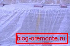 La película le permite mejorar las condiciones de maduración del hormigón. La película le permite mejorar las condiciones de maduración del hormigón.