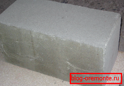 Bloques de concreto sólido de 40 a 20 a 20: ideal para construir cimientos en edificios de baja altura Bloques de concreto sólido de 40 a 20 a 20: ideal para construir cimientos en edificios de baja altura