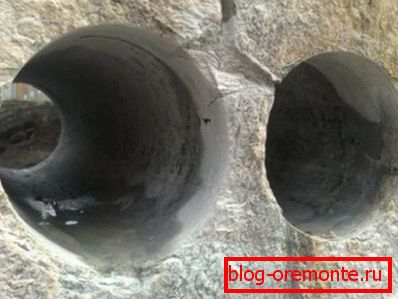 La estructura porosa se puede ver al realizar perforaciones diamantadas de agujeros en concreto La estructura porosa se puede ver al realizar perforaciones diamantadas de agujeros en concreto