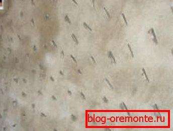 Ejemplo de muescas en la superficie de hormigón. Ejemplo de muescas en la superficie de hormigón.