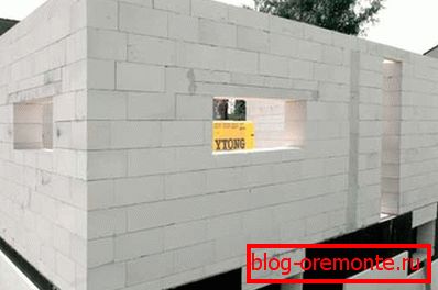 El principio de colocación de bloques es prácticamente el mismo que la construcción de muros de piedra. El principio de colocación de bloques es prácticamente el mismo que la construcción de muros de piedra.