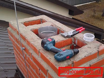 Proceso de dorado de la chimenea.