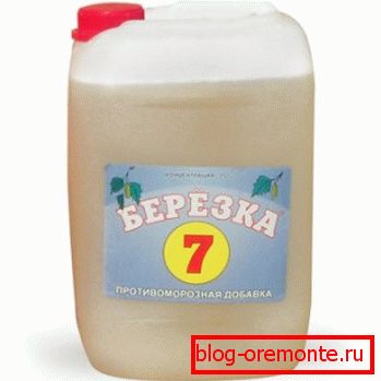 Aditivo anticongelante en bote de 5 l. Aditivo anticongelante en bote de 5 l.