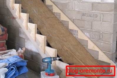 Proceso de montaje de encofrado. Proceso de montaje de encofrado.