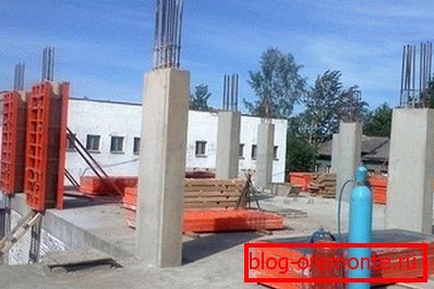 Costuras de trabajo расположатся на уровне низа несущих балок. Costuras de trabajo расположатся на уровне низа несущих балок.
