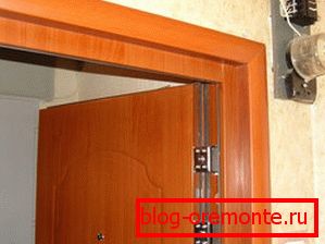Puerta de entrada ajustada ajuste de la bisagra de la puerta