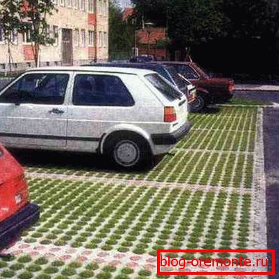 Celosía con calma mantener el peso del coche. Celosía con calma mantener el peso del coche.