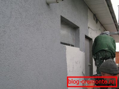 El yeso protege de manera confiable la pared de los efectos dañinos de la humedad El yeso protege de manera confiable la pared de los efectos dañinos de la humedad