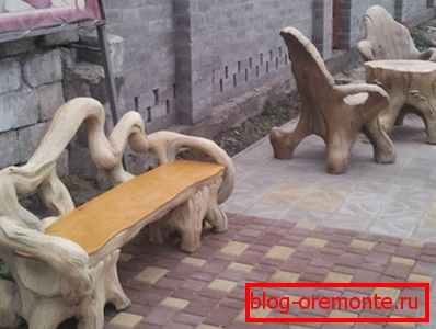 Los bancos pueden ser la verdadera decoración del sitio. Los bancos pueden ser la verdadera decoración del sitio.