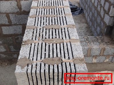 Cuánto cuesta poner un bloque de arcilla-hormigón - depende de la complejidad de la construcción y la calificación del maestro Cuánto cuesta poner un bloque de arcilla-hormigón - depende de la complejidad de la construcción y la calificación del maestro