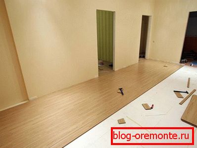 Ponemos laminado sobre contrachapado.