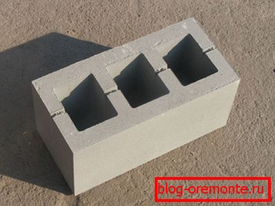 La pared el bloque hueco de hormigón 400х200х200 La pared el bloque hueco de hormigón 400х200х200