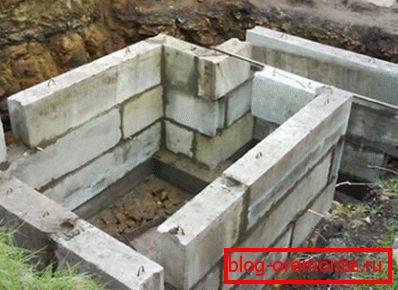 Construcción de la bodega. из железобетонных блоков Construcción de la bodega. из железобетонных блоков